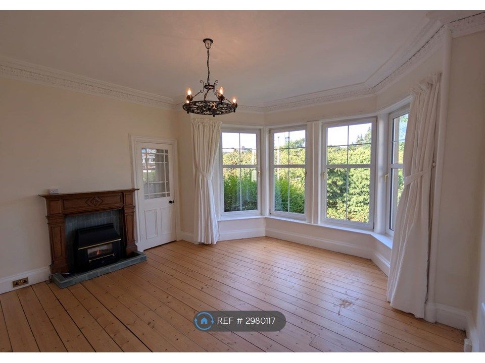 Property photo 1 of 18 Living Room With Large Bay Windows And Fab Outlook