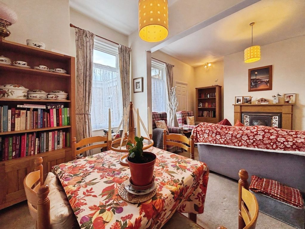 Property photo 2 of 15 5052211