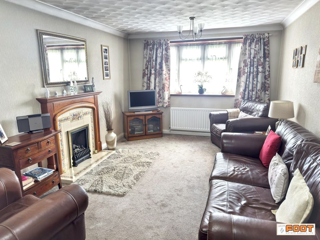 Property photo 2 of 11 Photo 11