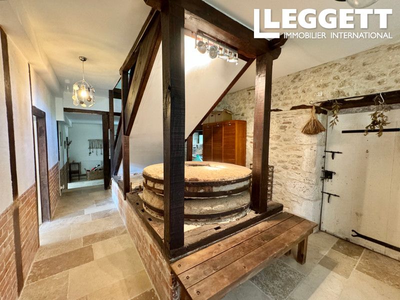 Property photo 3 of 10