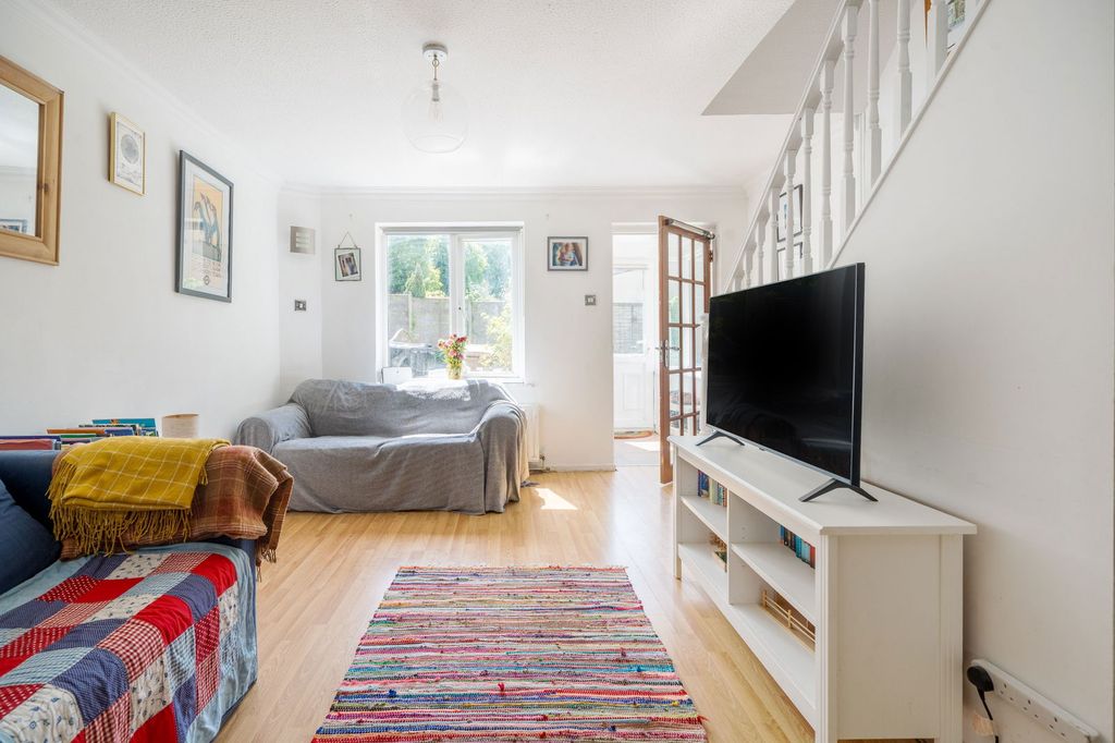 Property photo 2 of 18