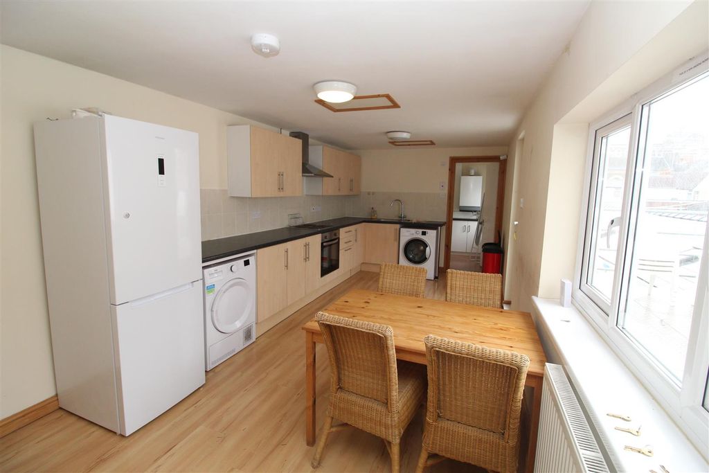 Property photo 1 of 16 Img_9869.Jpg