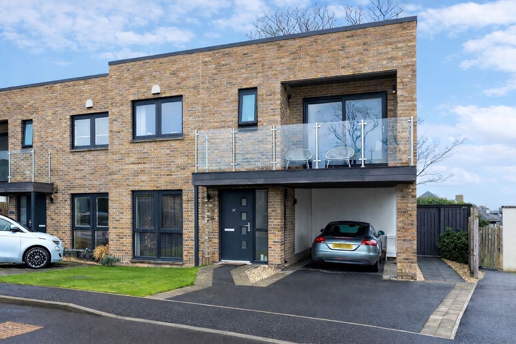 Property photo 1 of 33