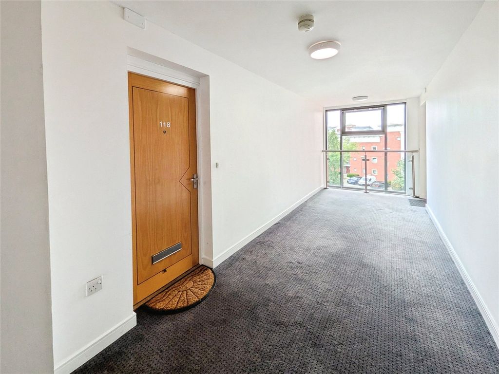 Property photo 3 of 15 Entrance