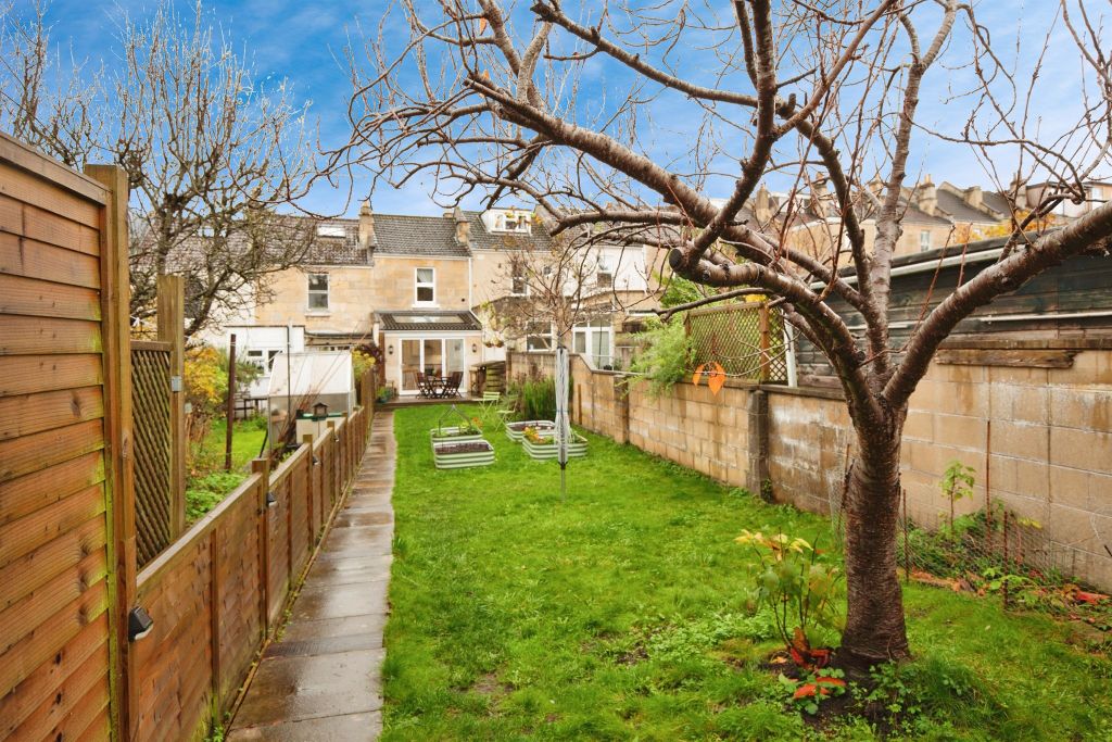 Property photo 3 of 17