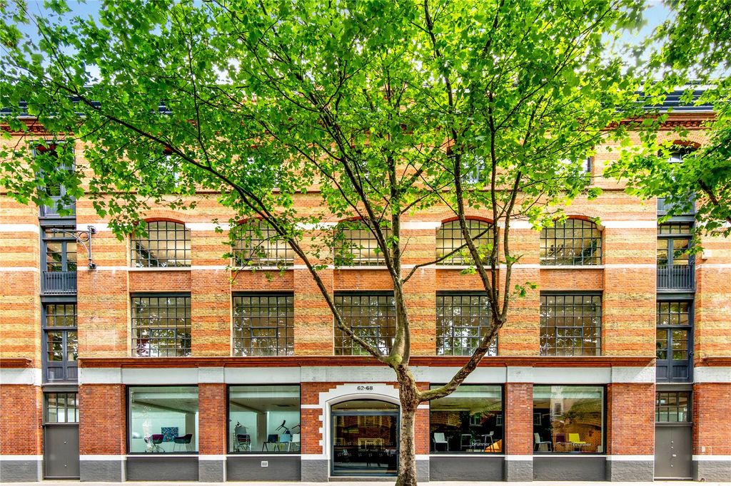 Property photo 2 of 19 Picture No. 24