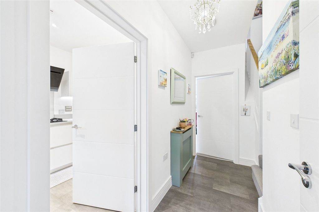 Property photo 2 of 12 Picture No. 20