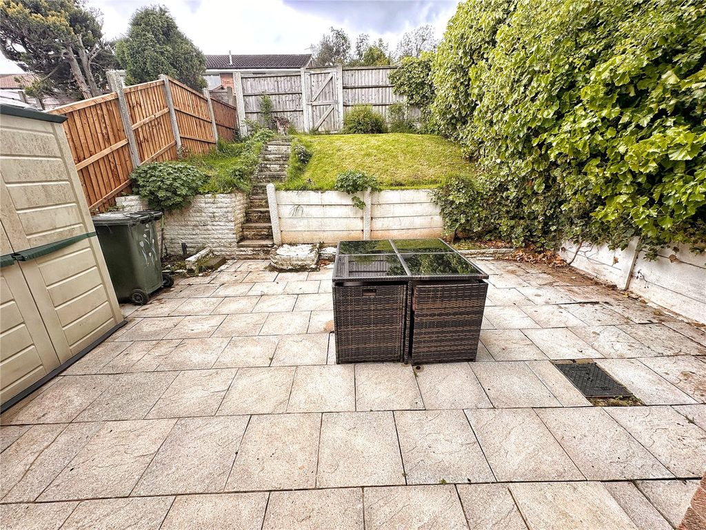 Property photo 2 of 14 Garden