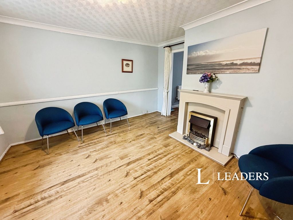 Property photo 2 of 10 Pbox-Img.Jpg