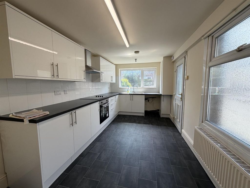 Property photo 2 of 7 3021E776-Cabb-4ee6-A1Ff-B4E952B665c2.Jpg