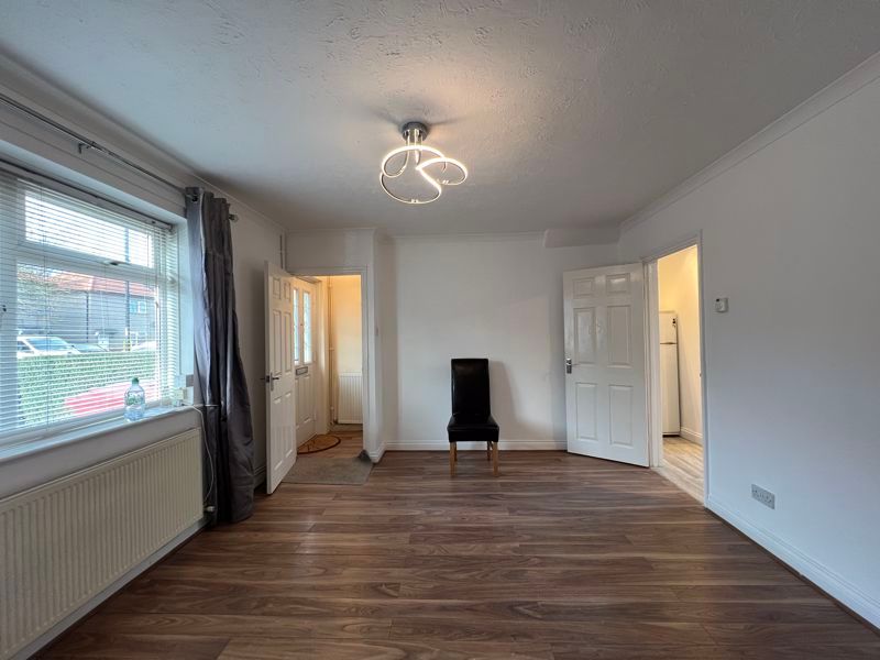 Property photo 3 of 12 Photo 9