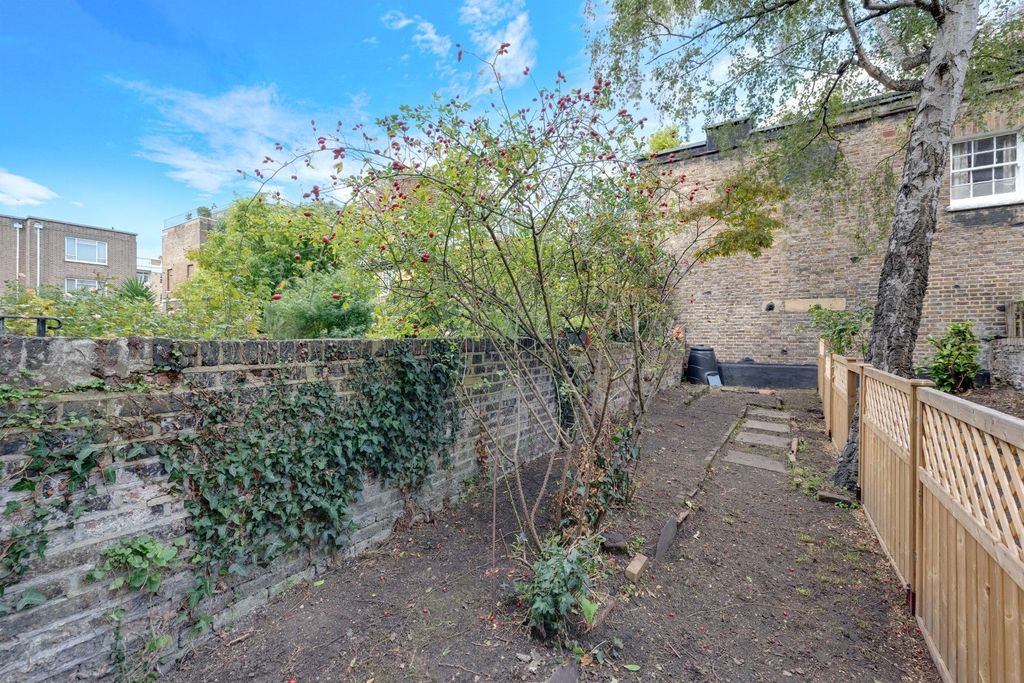 Property photo 3 of 6 Picture No. 21