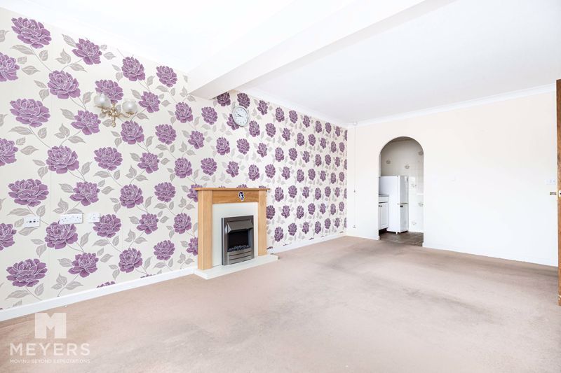 Property photo 3 of 17 Photo 4