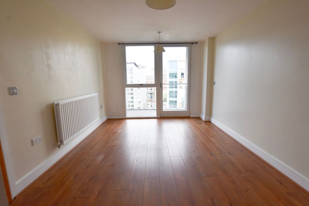 Property photo 2 of 13 Dsc_0001 (2)