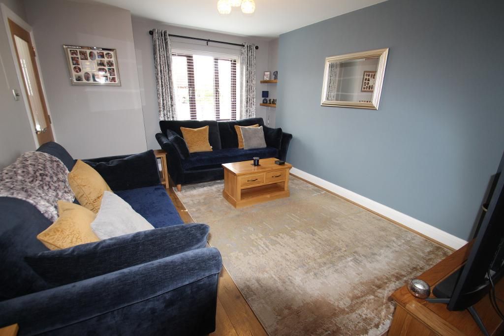 Property photo 2 of 14 Lounge