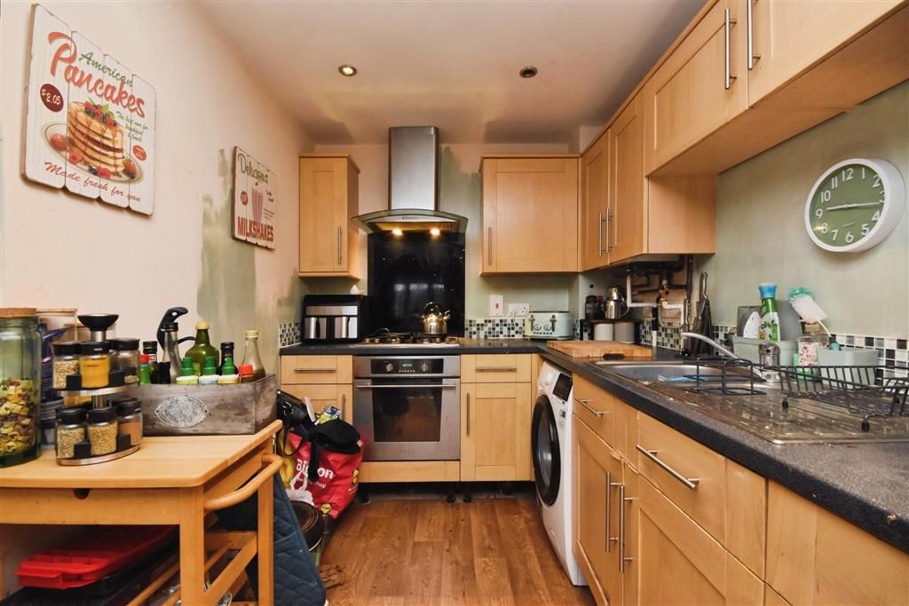 Property photo 3 of 18