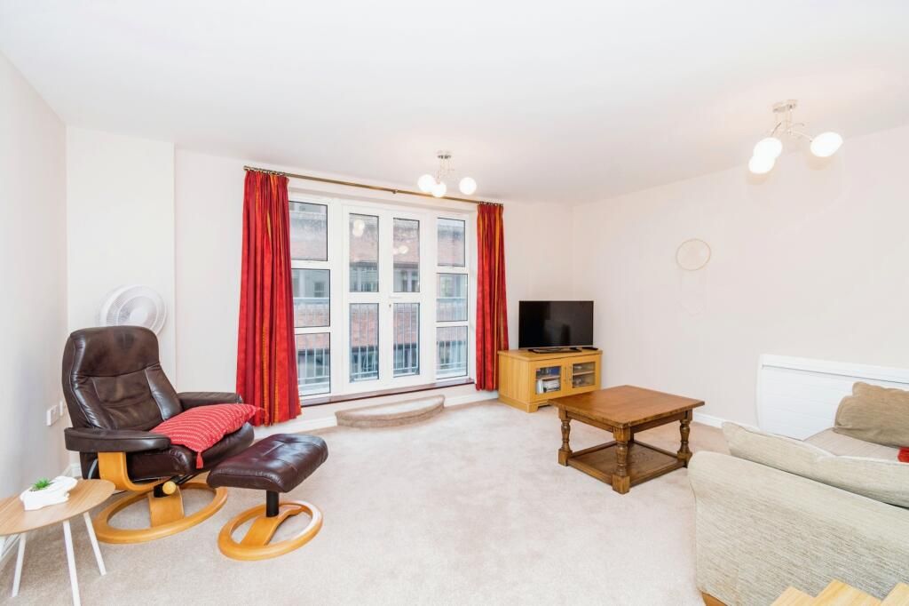 Property photo 3 of 13