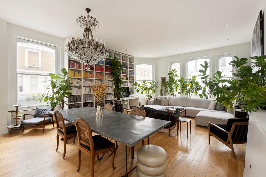 Property photo 1 of 13 Image