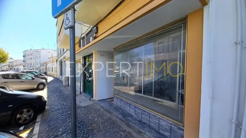 Property photo 1 of 64 Img 0