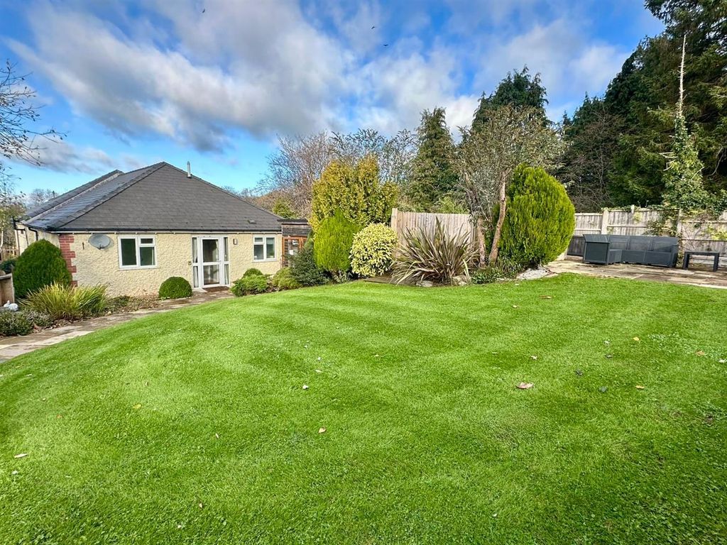 Property photo 2 of 26