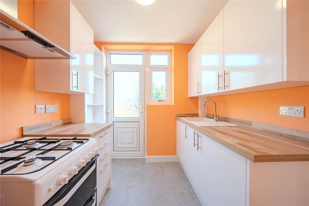 Property photo 3 of 18 Picture No. 20