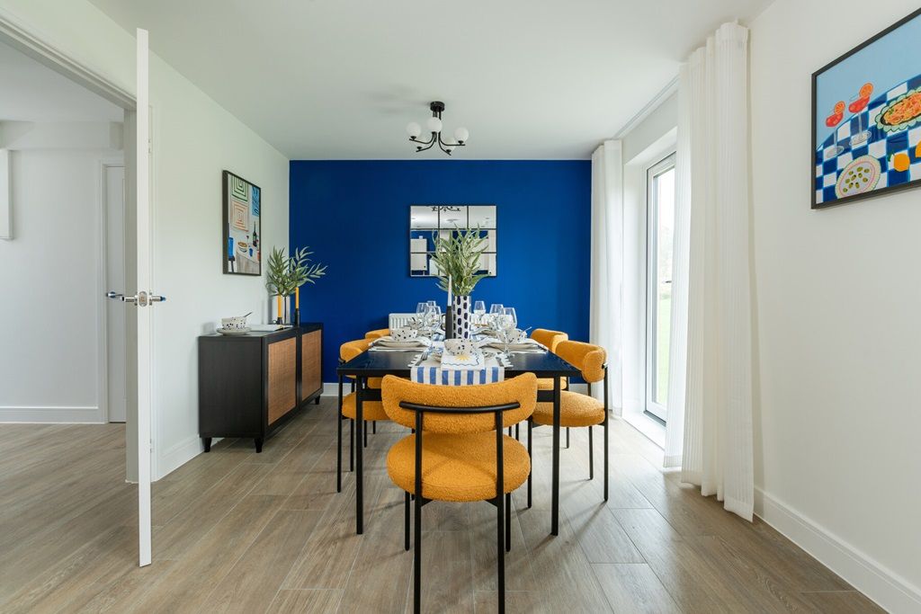 Property photo 3 of 12 Enjoy Meal Times With A View Of The Garden