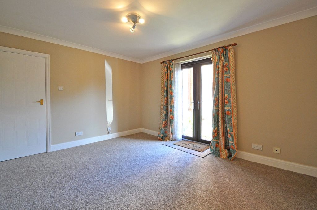 Property photo 3 of 7 Picture No. 05