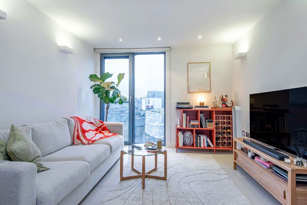 Property photo 2 of 4