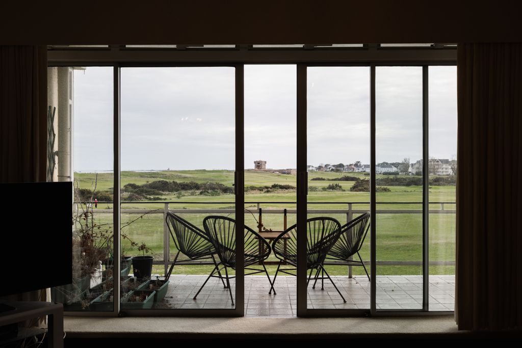 Property photo 3 of 20