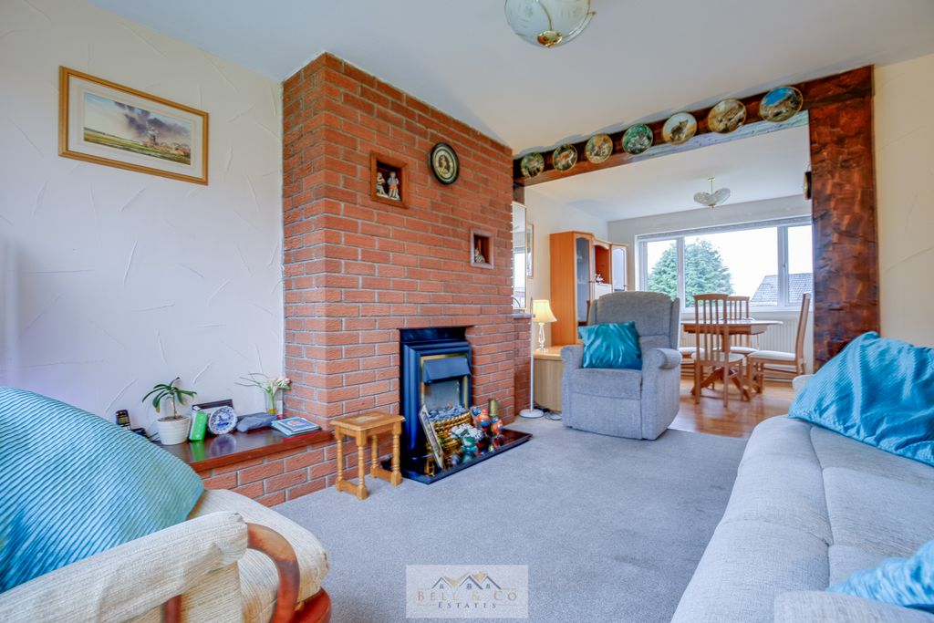 Property photo 3 of 27