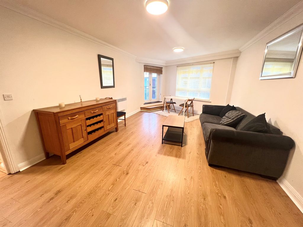 Property photo 3 of 26