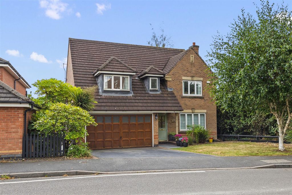 Property photo 1 of 30 16Balmoralrd01.Jpg