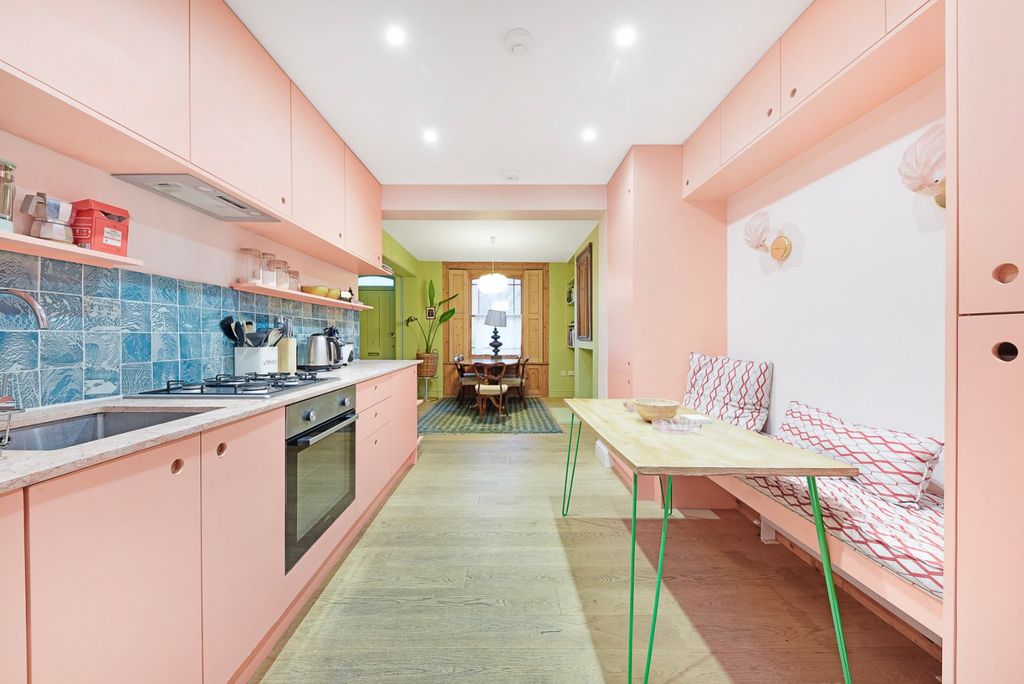 Property photo 3 of 18