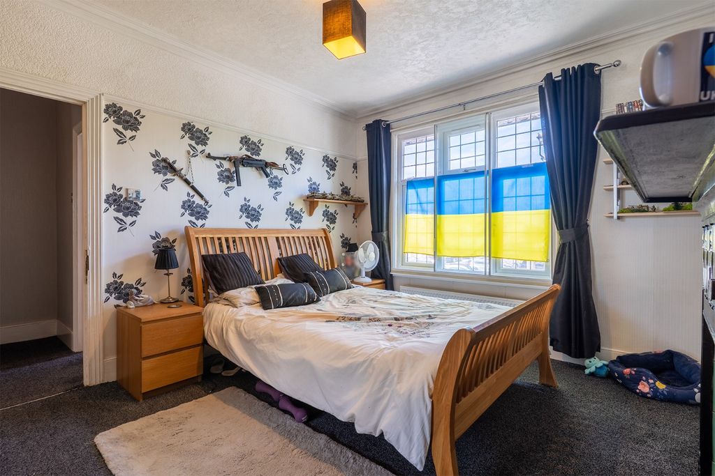Property photo 3 of 23 5280434