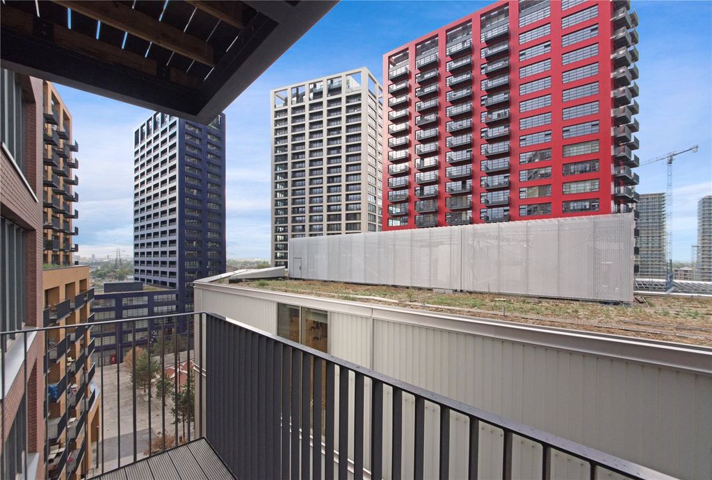 Property photo 2 of 9 Picture No. 10