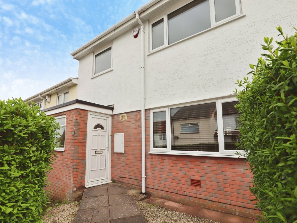 Property photo 2 of 16