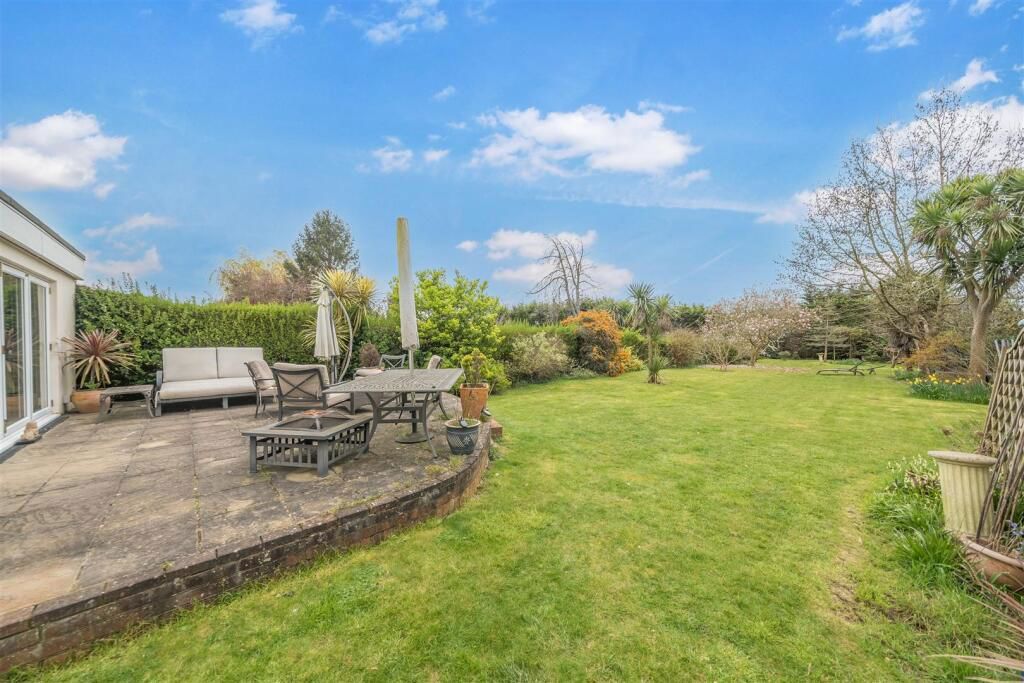Additional image 18 of 4 bed detached house for salePortchester Road, Fareham PO16