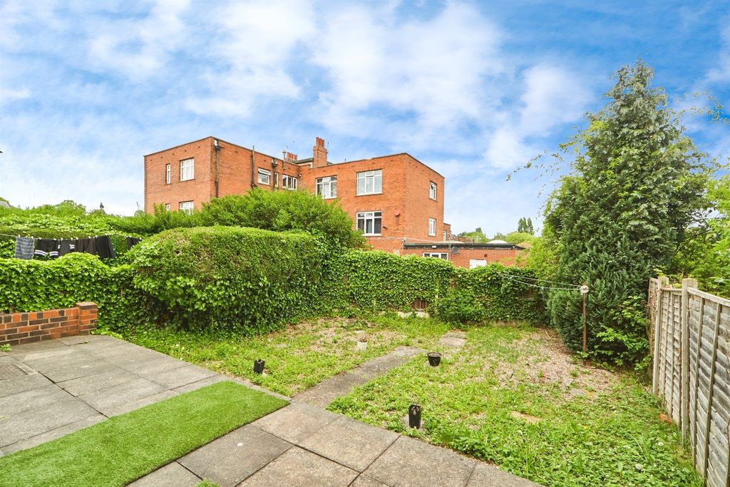 Property photo 3 of 16