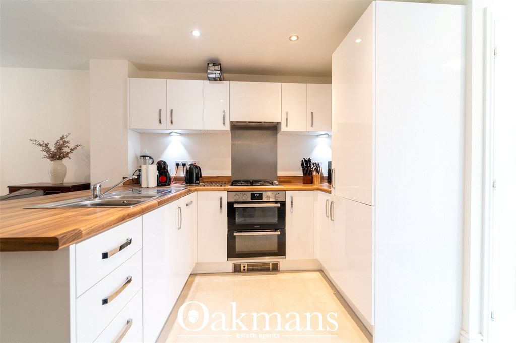 Property photo 3 of 27 Picture No. 04