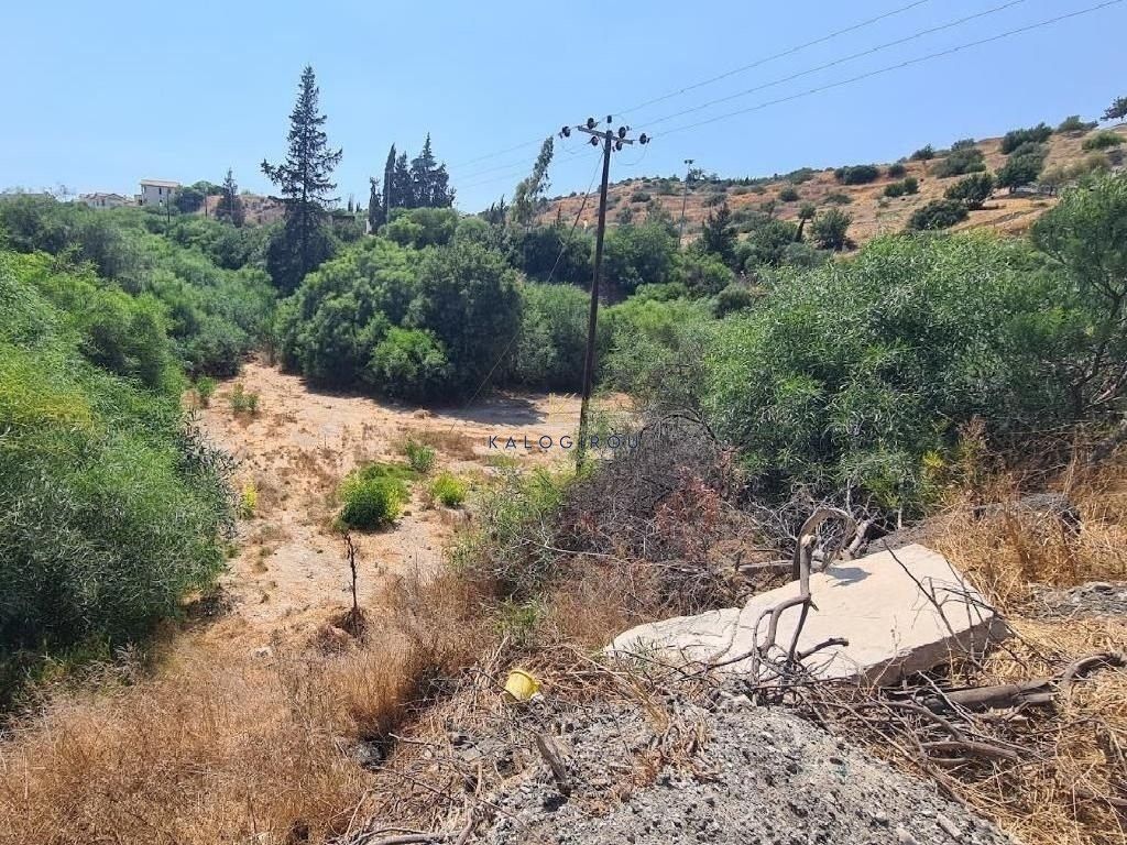 Property photo 1 of 1