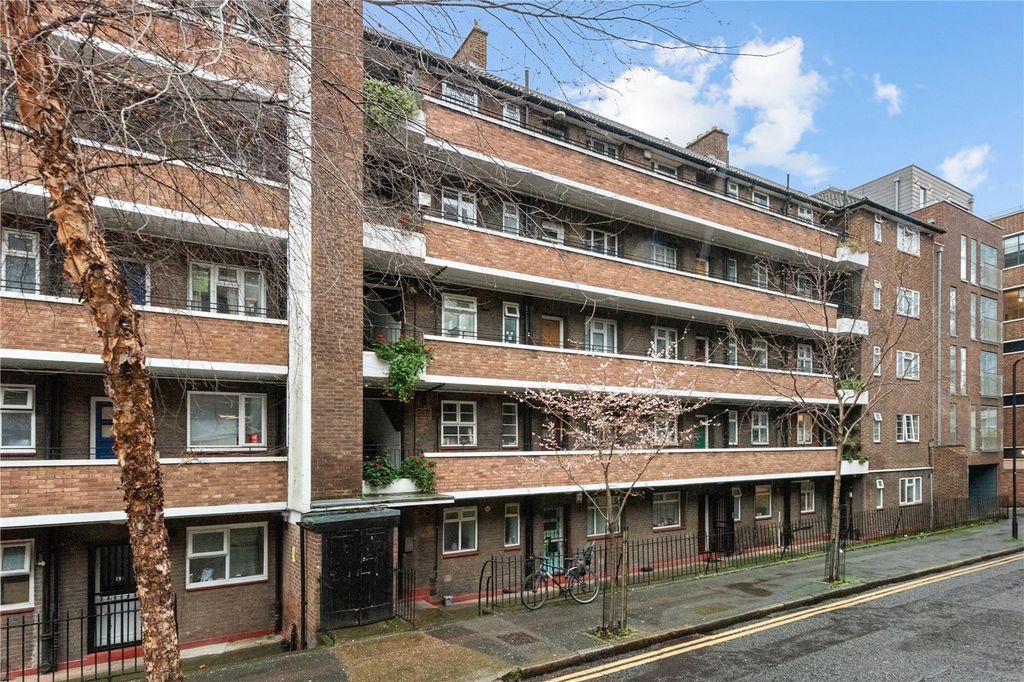 Property photo 2 of 12 Picture No. 27