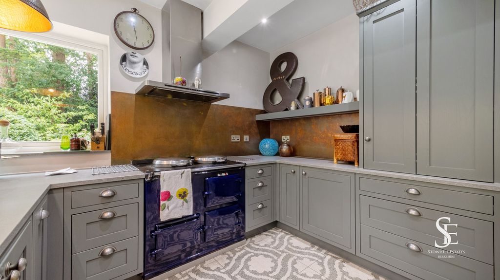 Additional image 15 of 5 bed property for saleOld Wokingham Road, Wokingham RG40