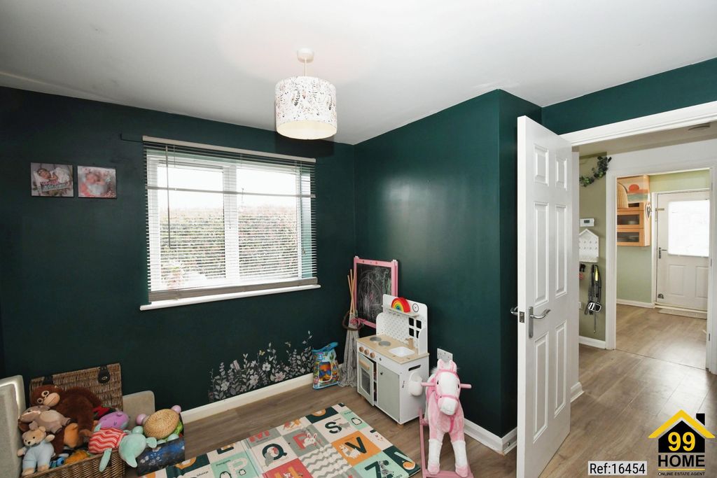 Property photo 3 of 20 Photo 2