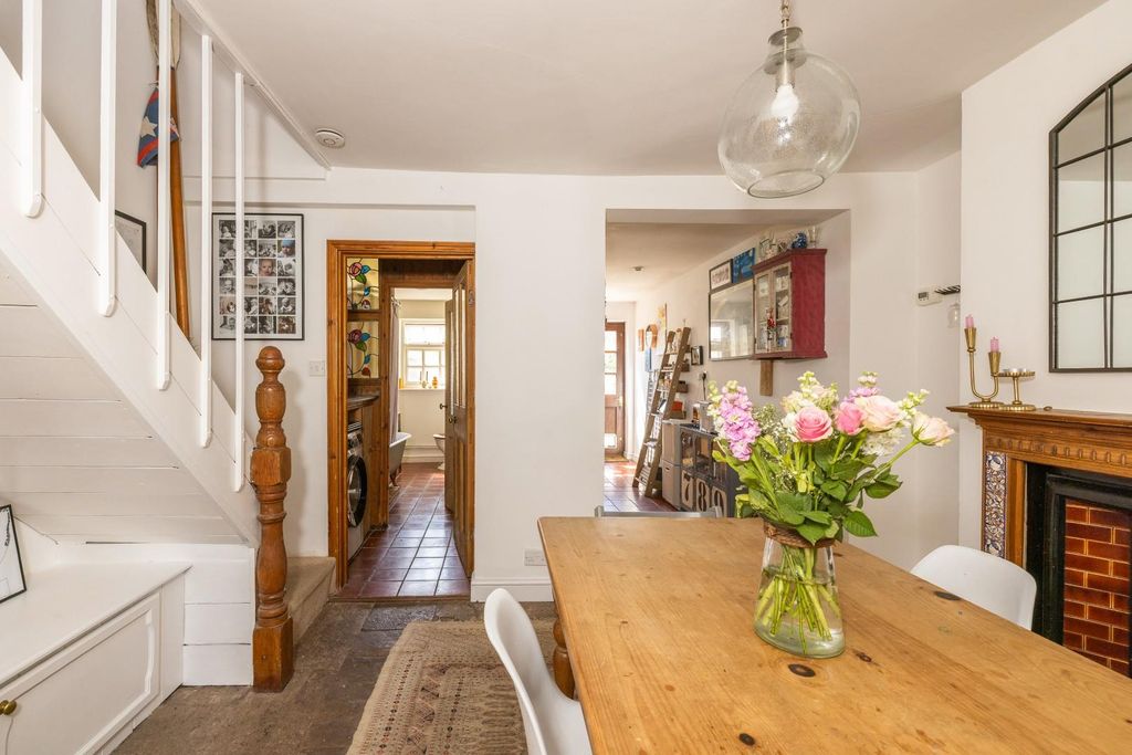 Property photo 3 of 37 Char6585-Hdr.Jpg