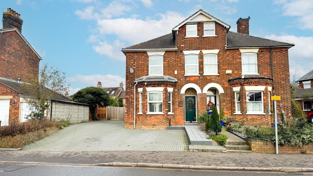 Property photo 1 of 24 Fromt 1.Jpg