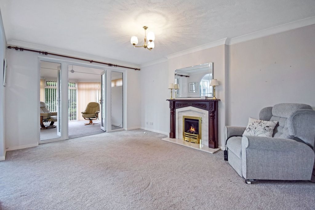 Property photo 3 of 19