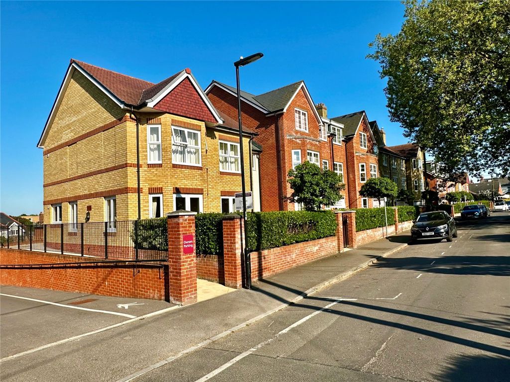 Property photo 1 of 11 Picture No. 12