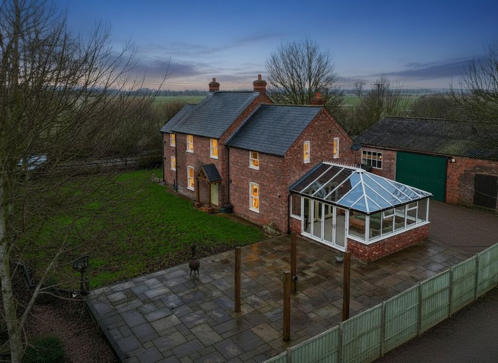 Property photo 3 of 50