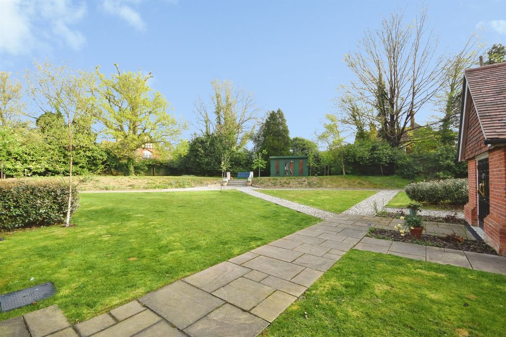 Property photo 3 of 17