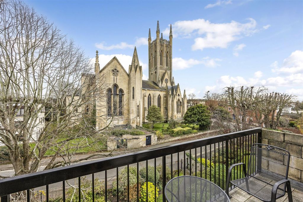 Property photo 3 of 10 Sketch_Ph13_6311371.Jpg